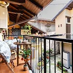Prázdninový dům House - Centro Casa Indipendente Con Area Esterna - Wifi *