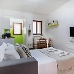 House - Centro Casa Indipendente Con Area Esterna - Wifi * Baveno
