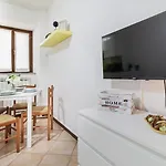 House - Centro Casa Indipendente Con Area Esterna - Wifi * Baveno
