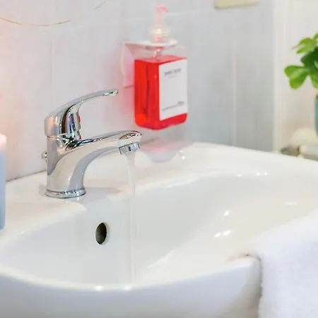 Дом отдыха House - Centro Casa Indipendente Con Area Esterna - Wifi