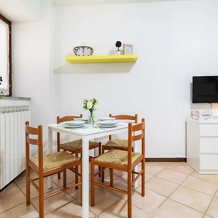 House - Centro Casa Indipendente Con Area Esterna - Wifi Дом отдыха Бавено