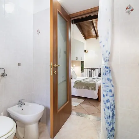 Дом отдыха House - Centro Casa Indipendente Con Area Esterna - Wifi Бавено