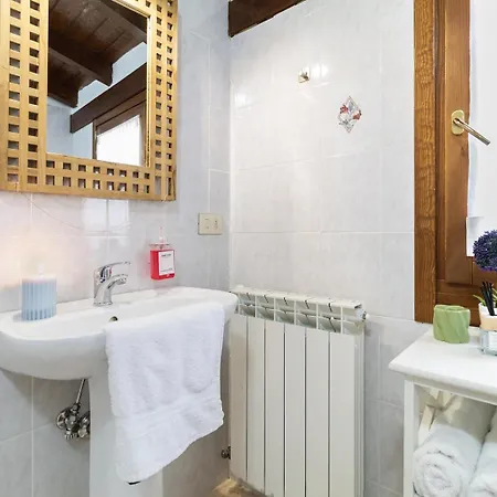 House - Centro Casa Indipendente Con Area Esterna - Wifi * 巴韦诺