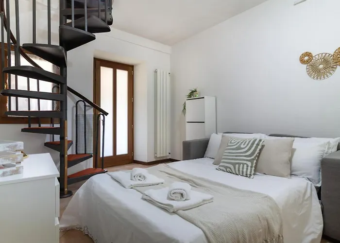 House - Centro Casa Indipendente Con Area Esterna - Wifi Baveno