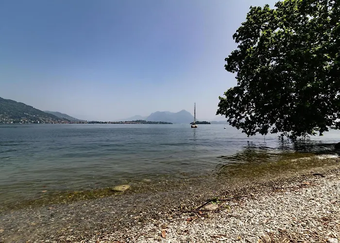 House - Centro Casa Indipendente Con Area Esterna - Wifi Vakantiehuis Baveno