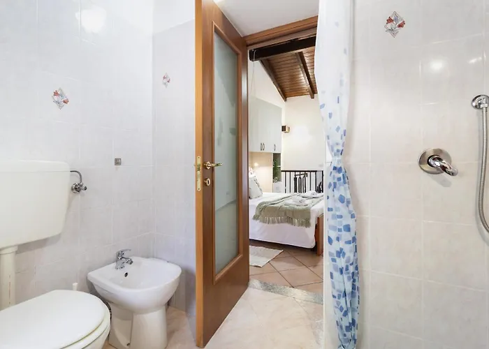 Vakantiehuis House - Centro Casa Indipendente Con Area Esterna - Wifi Baveno