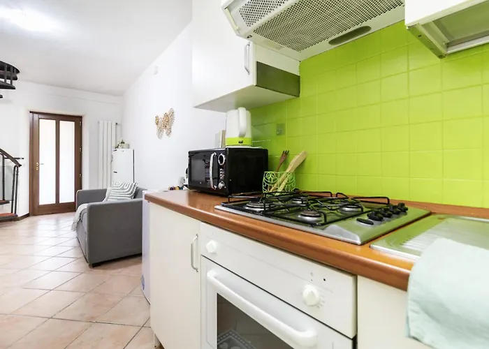 House - Centro Casa Indipendente Con Area Esterna - Wifi 巴韦诺